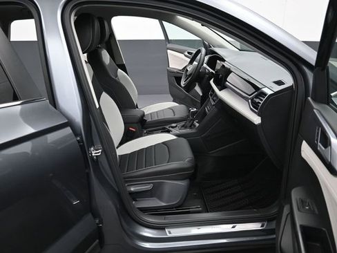 New 2026 Volkswagen Taos SEL image 14