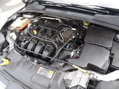 Used 2014 Ford Focus SE image 32