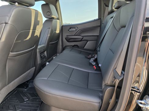 New 2026 Chevrolet Colorado LT w/ LT Convenience Package image 14