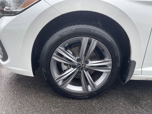 Certified 2023 Volkswagen Jetta SE w/ Panoramic Sunroof Package image 20