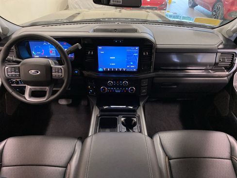 New 2026 Ford F250 Lariat w/ Black Appearance Package AWD/4WD image 10