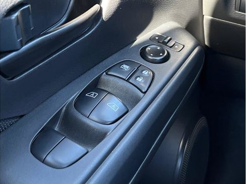 Used 2024 Nissan Kicks S image 16