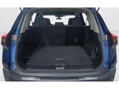 Certified 2023 Nissan Rogue SV FWD image 9