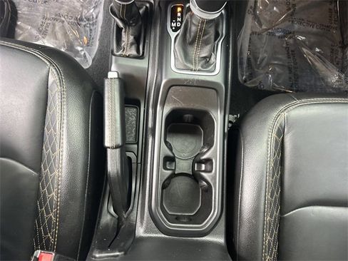 Used 2023 Jeep Gladiator Overland image 36