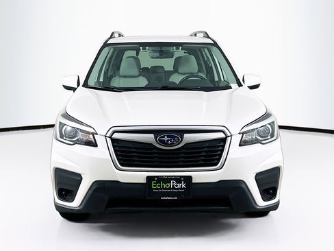 Used 2019 Subaru Forester Premium AWD/4WD image 2
