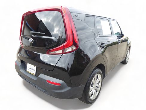 Used 2020 Kia Soul LX image 10