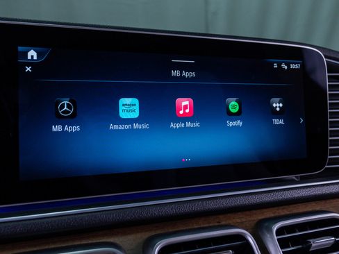 Used 2024 Mercedes-Benz GLE 450 4MATIC image 25