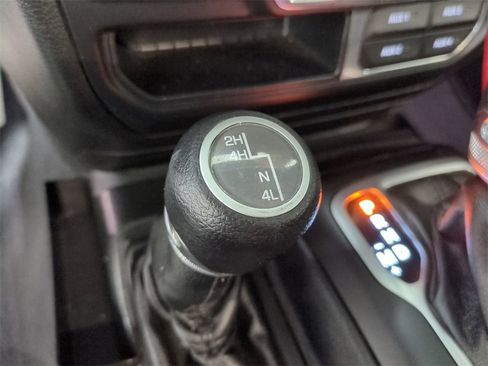 Used 2020 Jeep Gladiator Sport w/ Quick Order Package 24S image 25