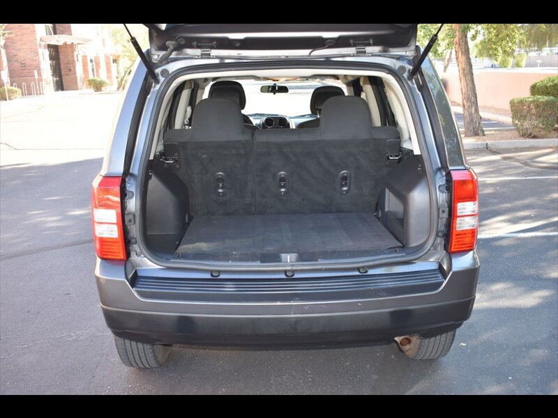 Used 2015 Jeep Patriot Sport FWD image 21