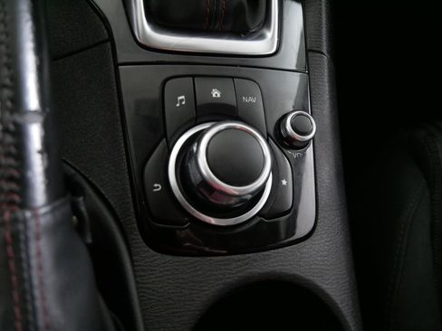 Used 2016 MAZDA MAZDA3 i Touring FWD image 29