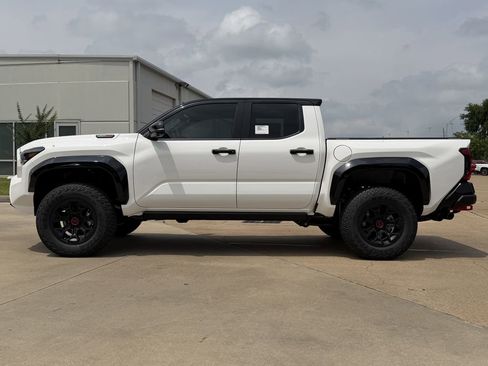 New 2026 Toyota Tacoma TRD Pro AWD/4WD image 6