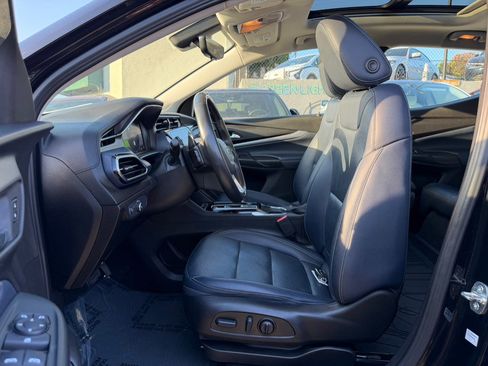 Used 2022 Chevrolet Bolt EUV Premier w/ Launch Edition image 10