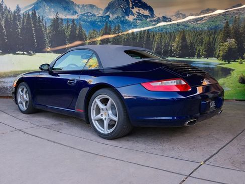 Used 2006 Porsche 911 Carrera RWD image 4