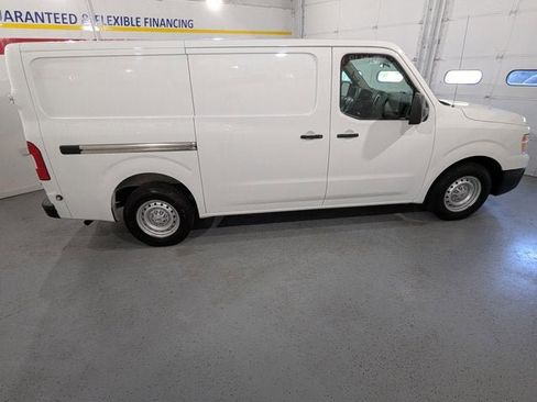 Used 2021 Nissan NV 2500 S image 8