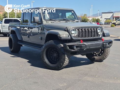 Used 2020 Jeep Gladiator Overland AWD/4WD image 1