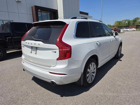 Used 2018 Volvo XC90 T5 Momentum w/ Convenience Package AWD/4WD image 3