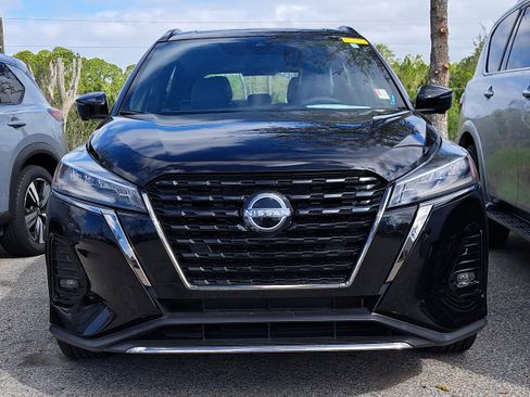 Certified 2024 Nissan Kicks SR w/ SR Premium Package image 2