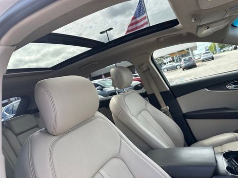 Used 2016 Lincoln MKX Reserve w/ Luxury Package AWD/4WD image 13