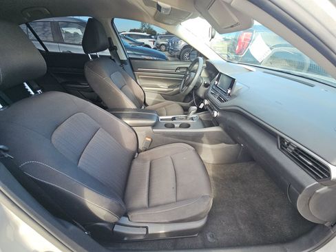 Used 2023 Nissan Altima 2.5 S image 14