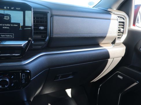 Used 2024 Chevrolet Silverado 1500 LT Trail Boss w/ Convenience Package II image 27