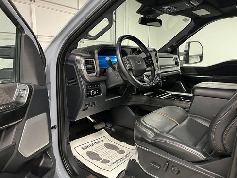 Used 2024 Ford F350 Platinum w/ Tremor Off-Road Package AWD/4WD image 20