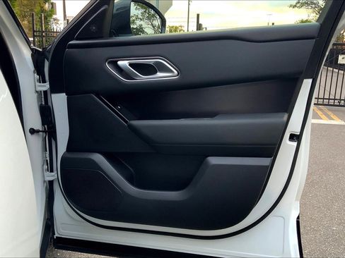 Used 2026 Land Rover Range Rover Velar Dynamic SE image 22