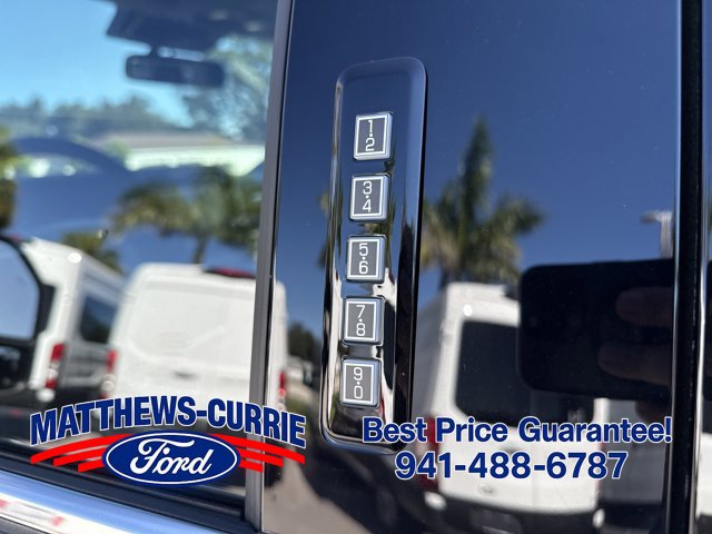New 2027 Ford F450 Platinum w/ Platinum Plus Package AWD/4WD image 9