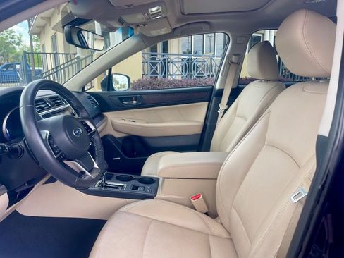 Used 2018 Subaru Outback 3.6R Limited AWD/4WD image 10