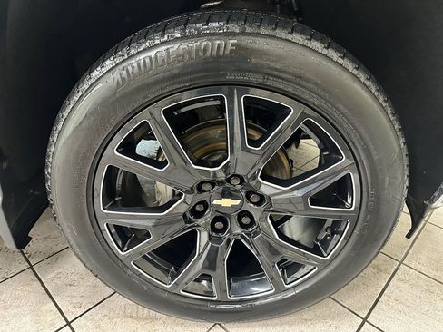 Certified 2023 Chevrolet Silverado 1500 LTZ w/ LTZ Premium Package image 16