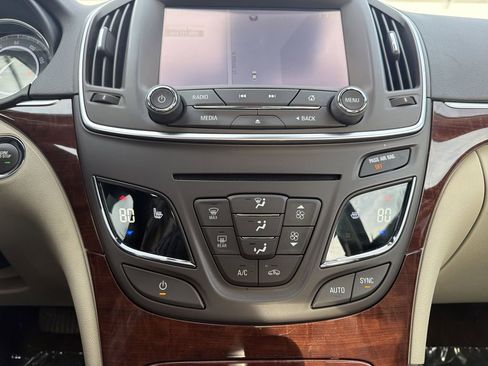 Used 2015 Buick Regal Premium w/ Driver Confidence Package #2 image 26