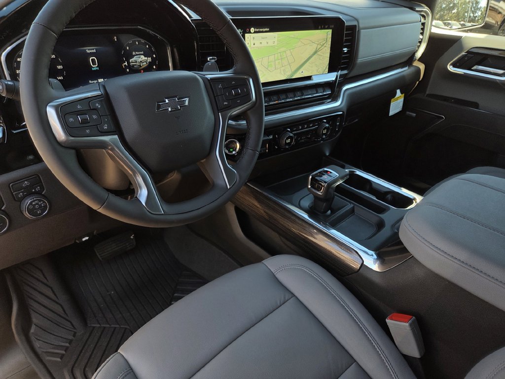 New 2026 Chevrolet Silverado 1500 RST w/ Convenience Package II AWD/4WD image 15