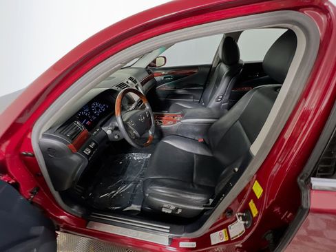 Used 2011 Lexus LS 460 w/ Comfort Pkg image 15