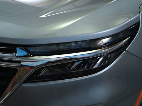 Used 2023 Chevrolet Equinox LS image 14