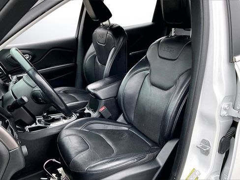 Certified 2020 Jeep Cherokee Limited image 19