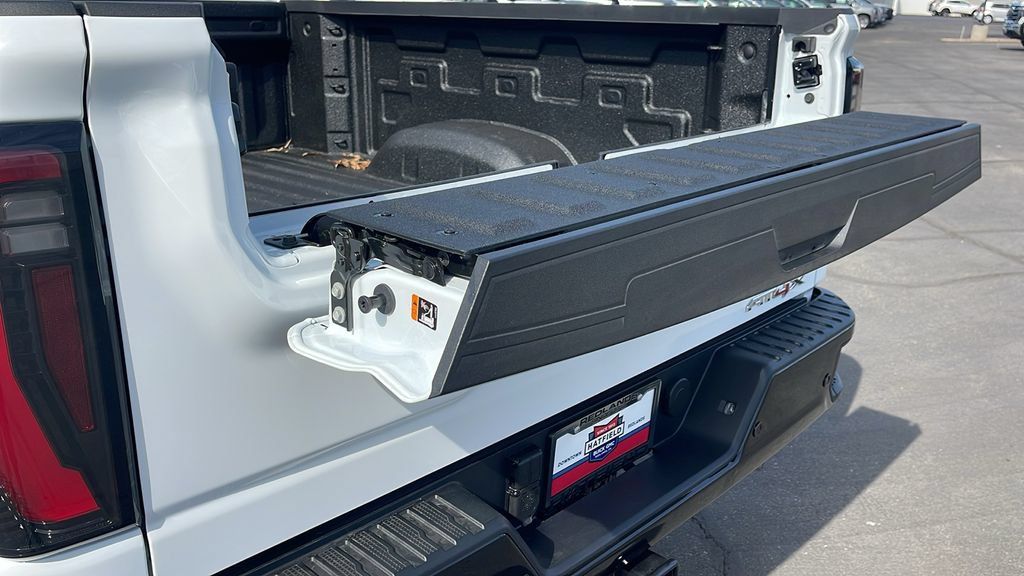 New 2026 GMC Sierra 2500 AT4X AWD/4WD image 32