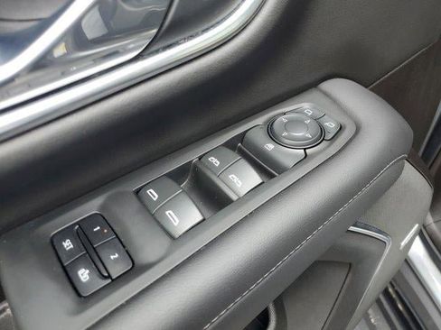 Used 2021 Chevrolet Tahoe LT image 17