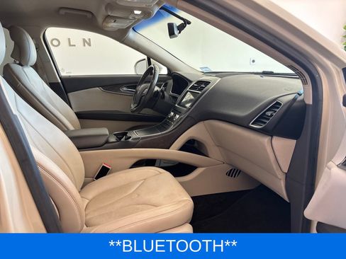 Used 2016 Lincoln MKX Select w/ Select Plus Package FWD image 7