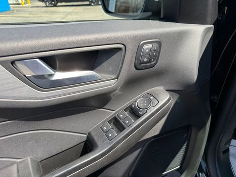 Used 2025 Ford Escape Platinum AWD/4WD image 15