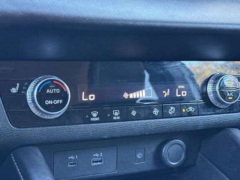 Used 2024 Mitsubishi Outlander SE image 26