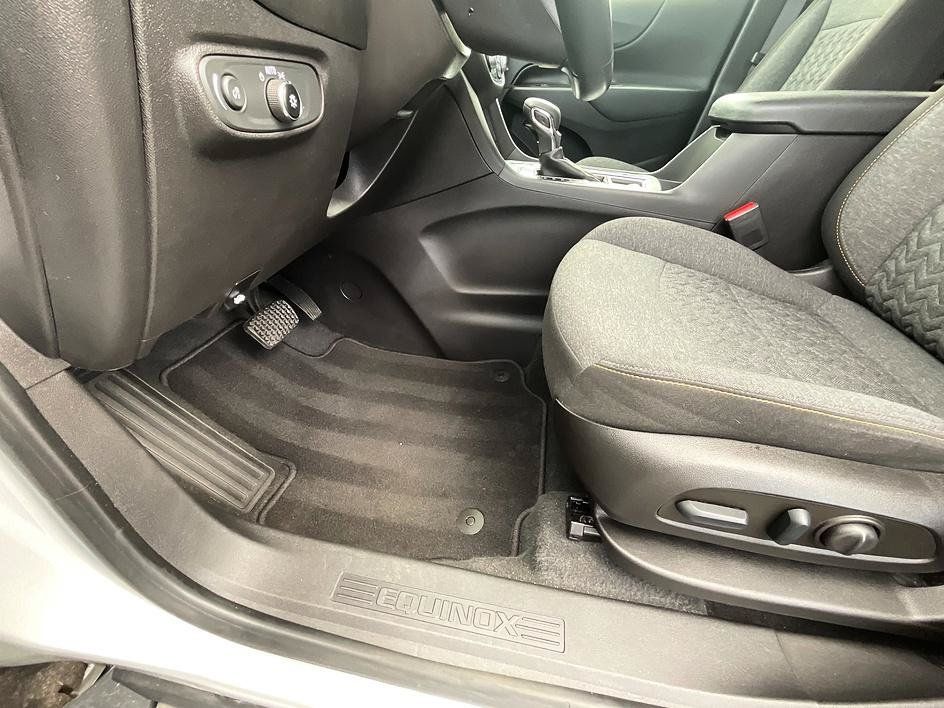 Used 2022 Chevrolet Equinox LT AWD/4WD image 20