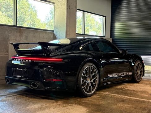 Used 2025 Porsche 911 Carrera RWD image 10