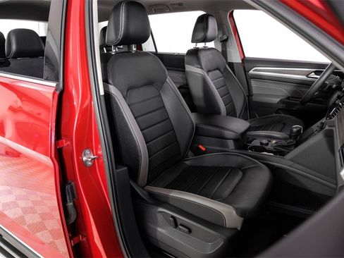 Used 2021 Volkswagen Atlas SEL Premium image 37