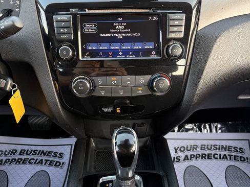 Used 2020 Nissan Rogue Sport S w/ Appearance Package FWD image 16