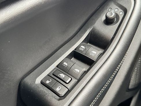 Used 2023 Jeep Grand Cherokee Altitude AWD/4WD image 29