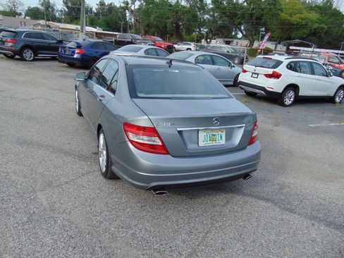 Used 2011 Mercedes-Benz C 300 Sedan image 4