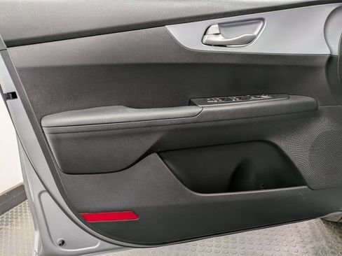 Certified 2023 Kia Forte LXS w/ LXS Technology Package image 8