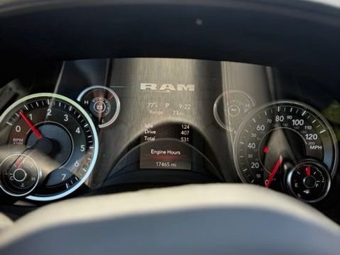 Used 2023 RAM 1500 Big Horn AWD/4WD image 25