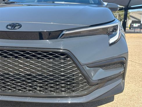 Used 2025 Toyota Corolla SE image 7