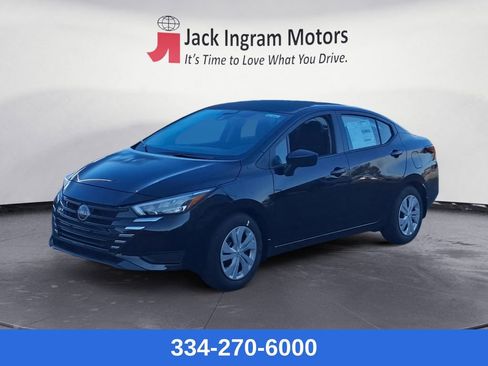 New 2025 Nissan Versa S w/ Trunk Package image 1