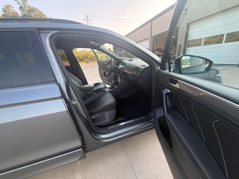 Used 2023 Volkswagen Tiguan SE R-Line FWD image 26